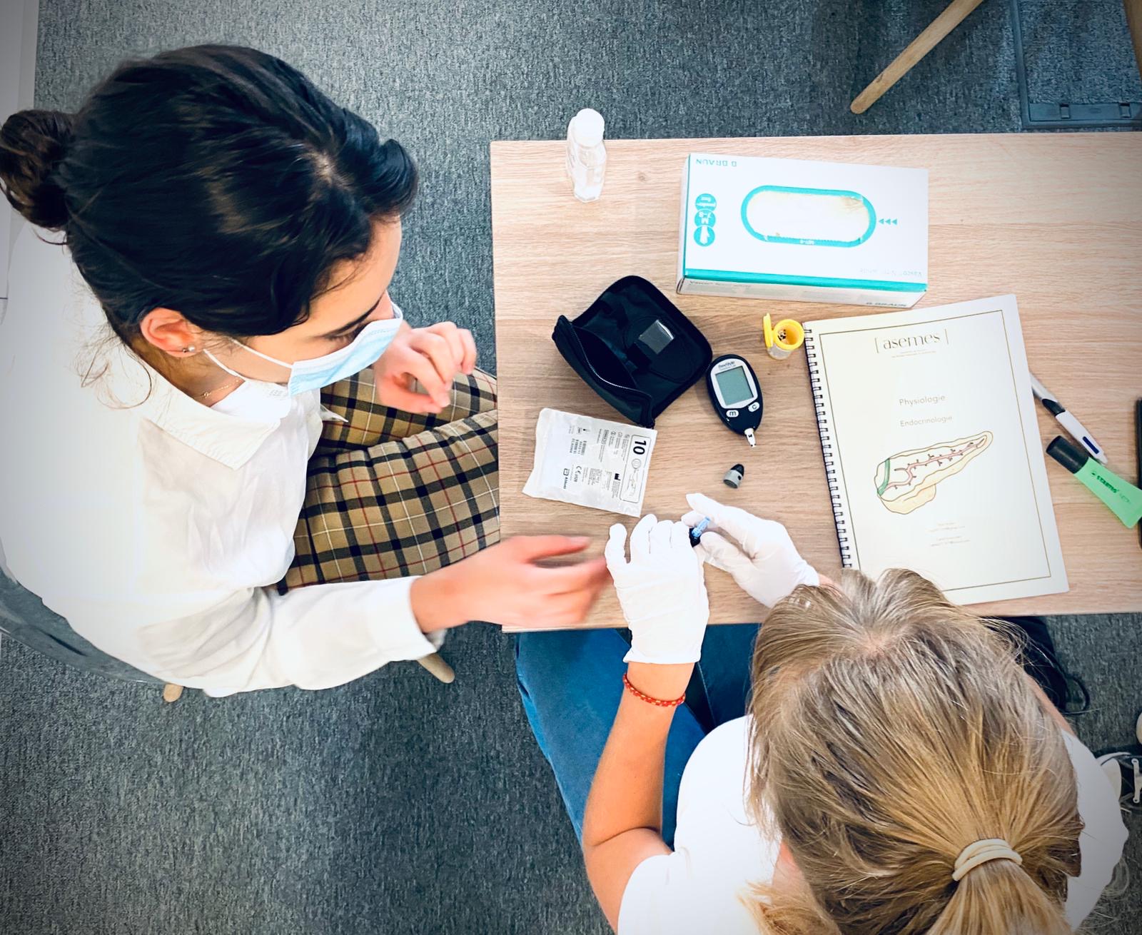 Cours en petit groupe ASEMES